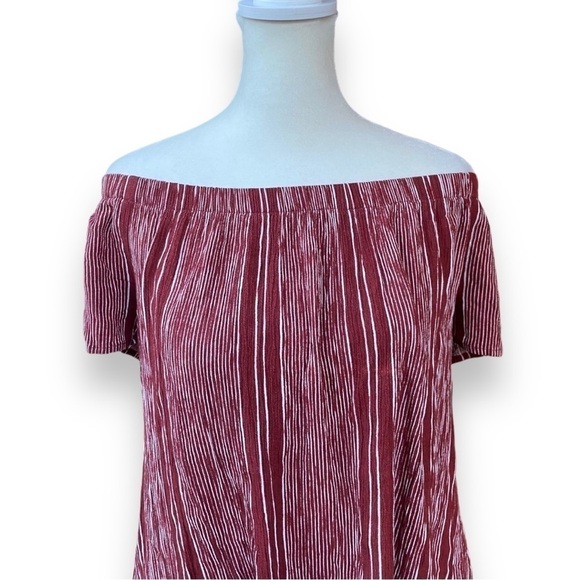 Bobeau Red With White Stripe Off Shoulder Short Sleeve Top Size Large - Picture 2 of 9